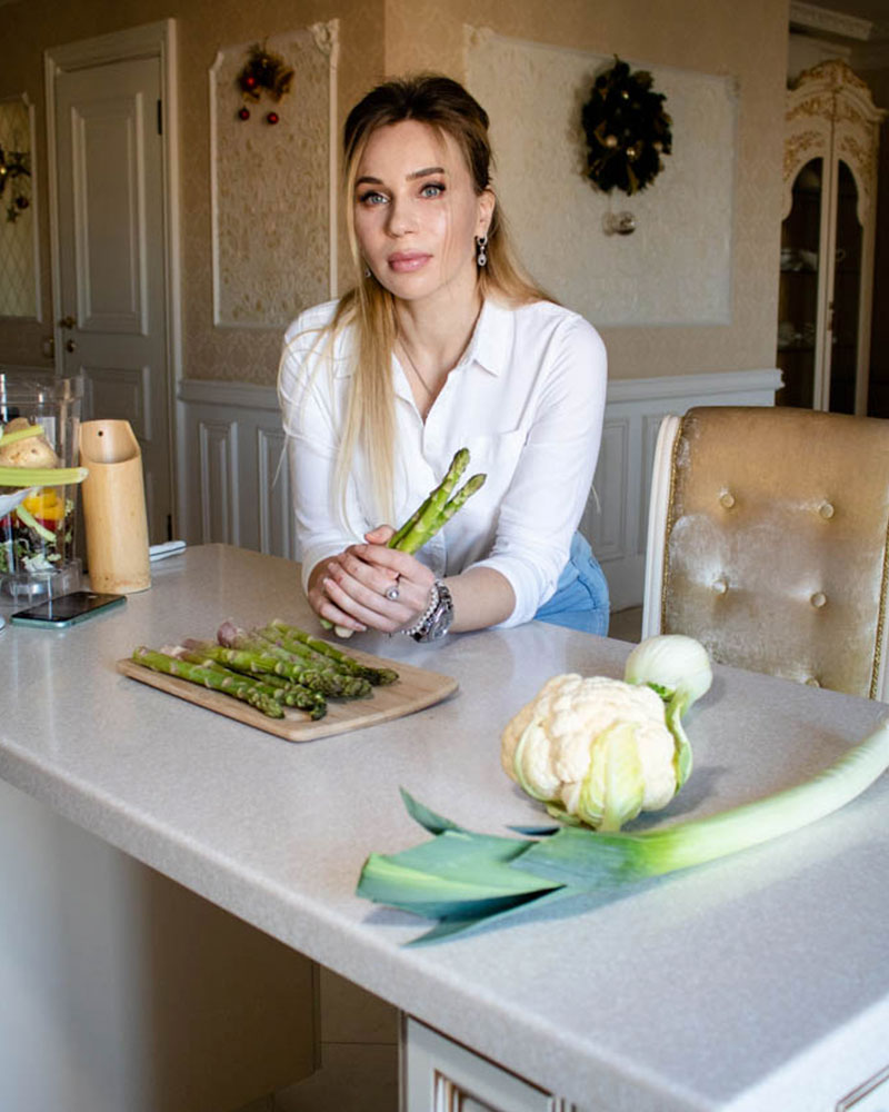 Светлая кухня и сезонные овощи для семейного меню